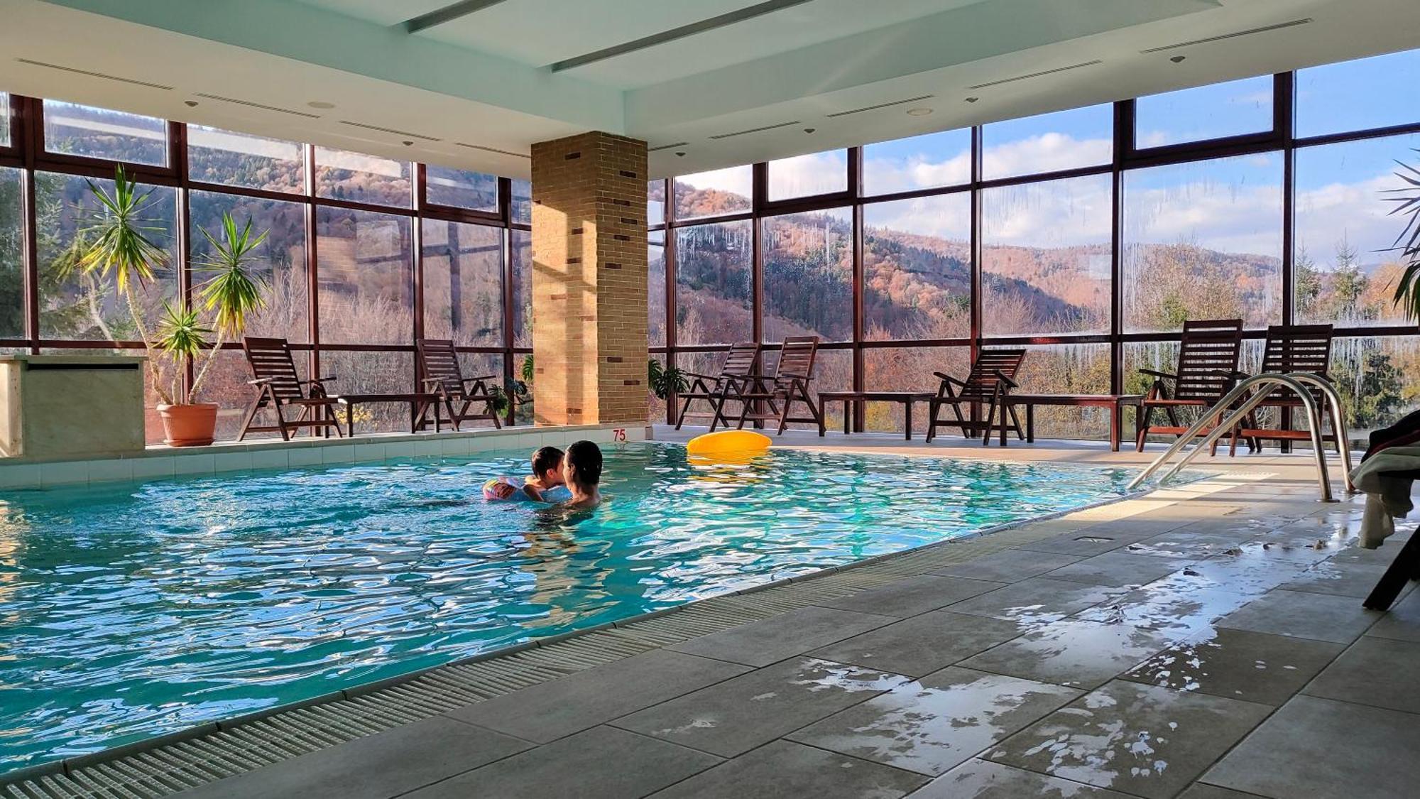 Hotel Valea Cu Pesti Căpăţîneni-Ungureni Exterior foto