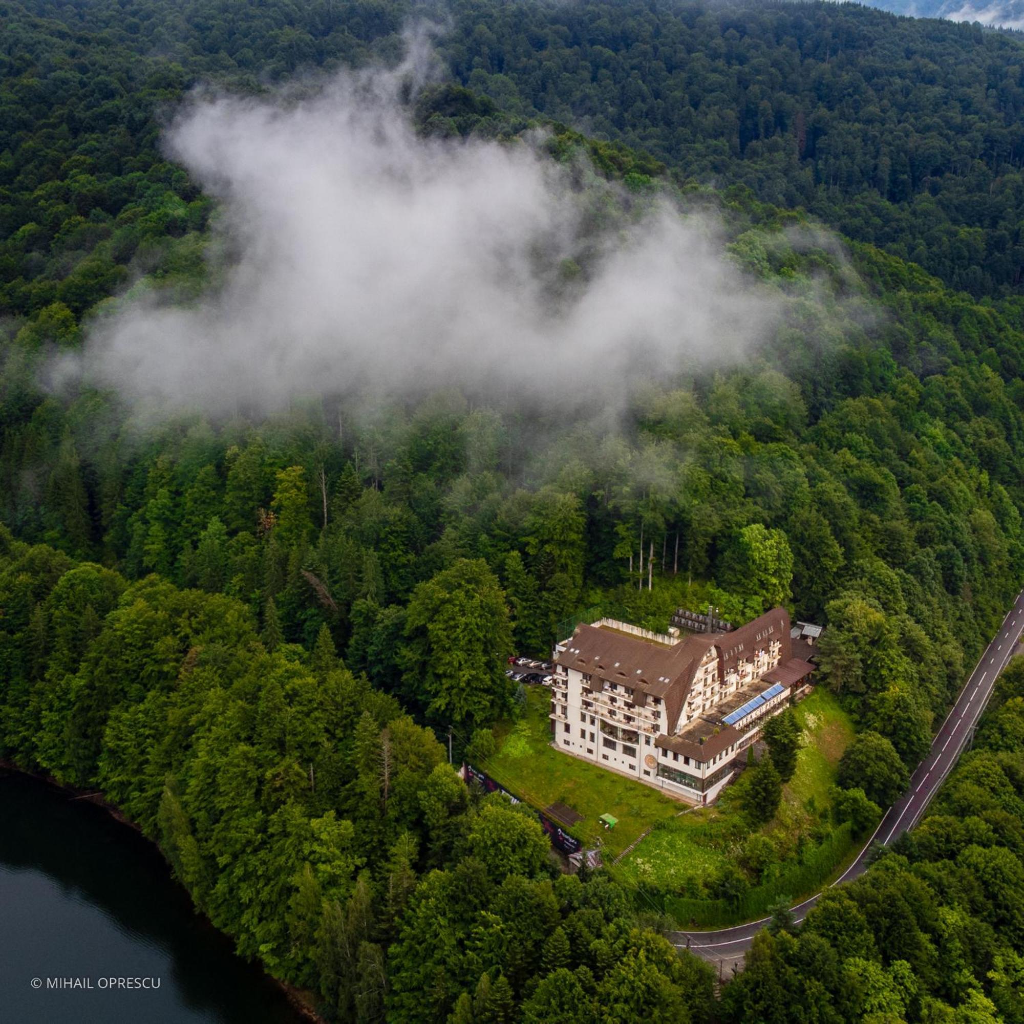 Hotel Valea Cu Pesti Căpăţîneni-Ungureni Exterior foto