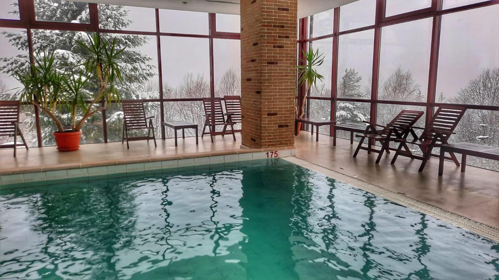 Hotel Valea Cu Pesti Căpăţîneni-Ungureni Exterior foto