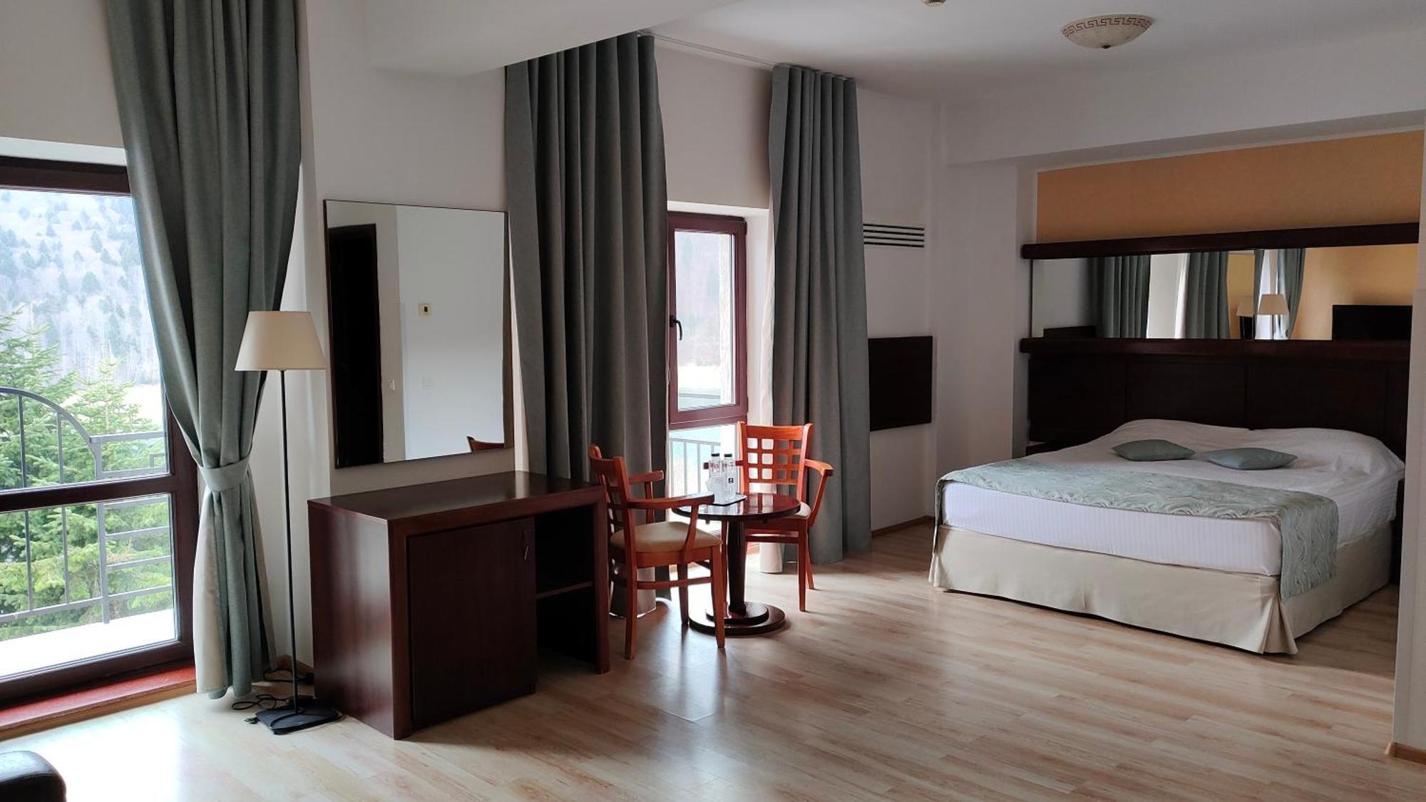 Hotel Valea Cu Pesti Căpăţîneni-Ungureni Exterior foto